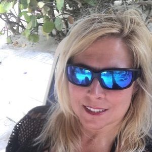 Meet your Posher, Teri